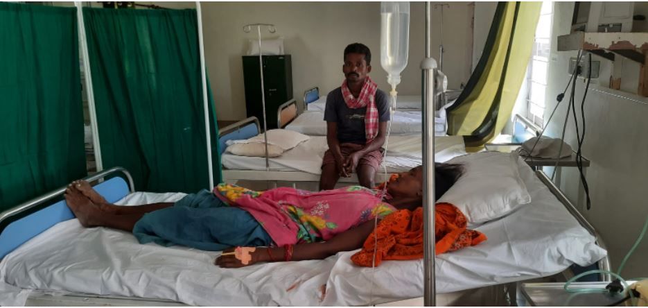  video : सीरियस महिला को 219 वीं वाहिनी के जवानों ने सुकमा जिला अस्पताल में किया भर्ती 