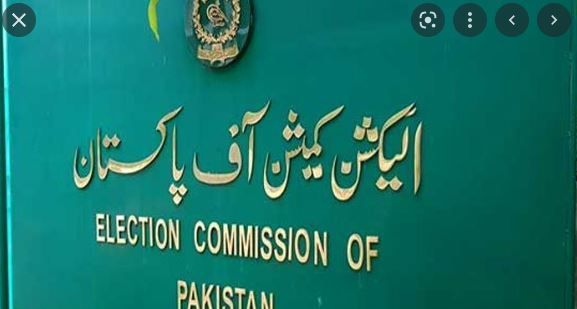  चुनाव आयोग ने राजनीतिक दलों को भेजा नोटिस
